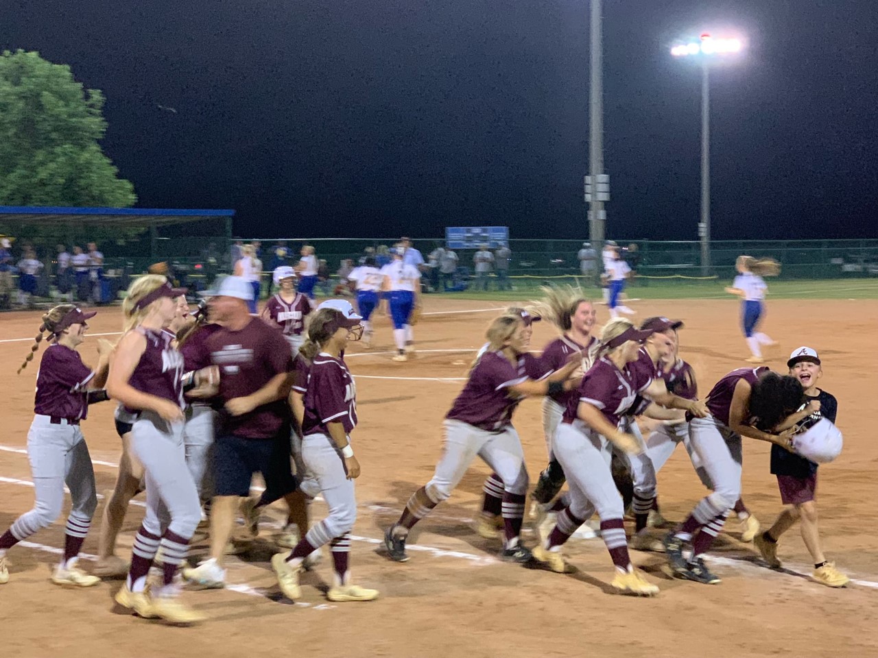 Featured image for “Hodge’s Walk-off gives Alcoa 4-3 win over Riverside”