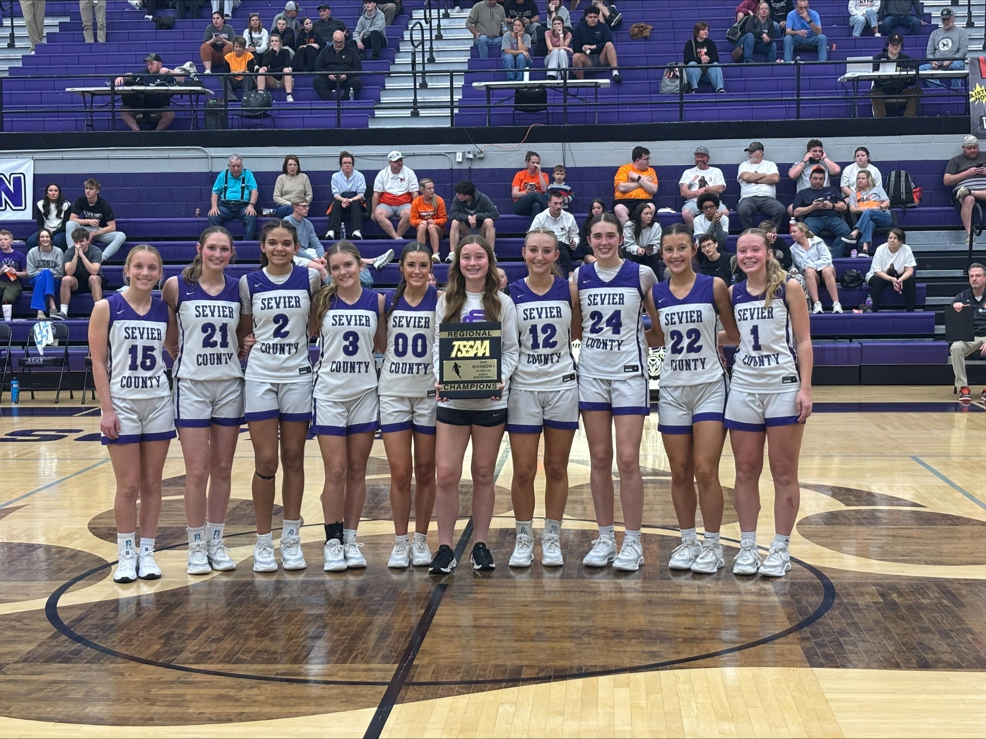 Featured image for “Bearettes overcome early deficit to defeat Morristown East for 5th region championship in six years”